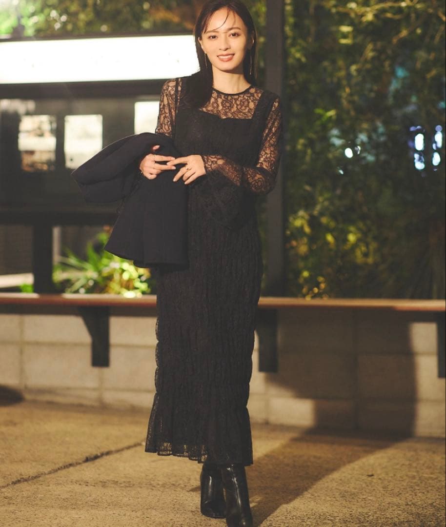 anuans アニュアンス レースシャーリングワンピース（BLACK）