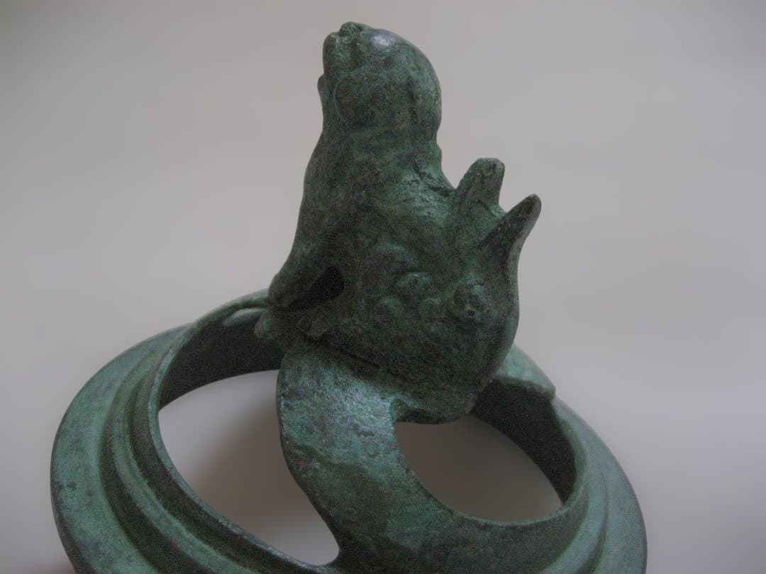 青銅錆色の香炉　高岡 正晴堂作 「天に吠える獅子」