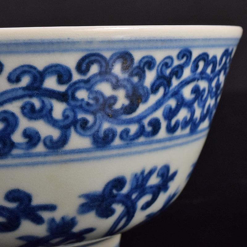 中国　青花花文碗　N　8062E