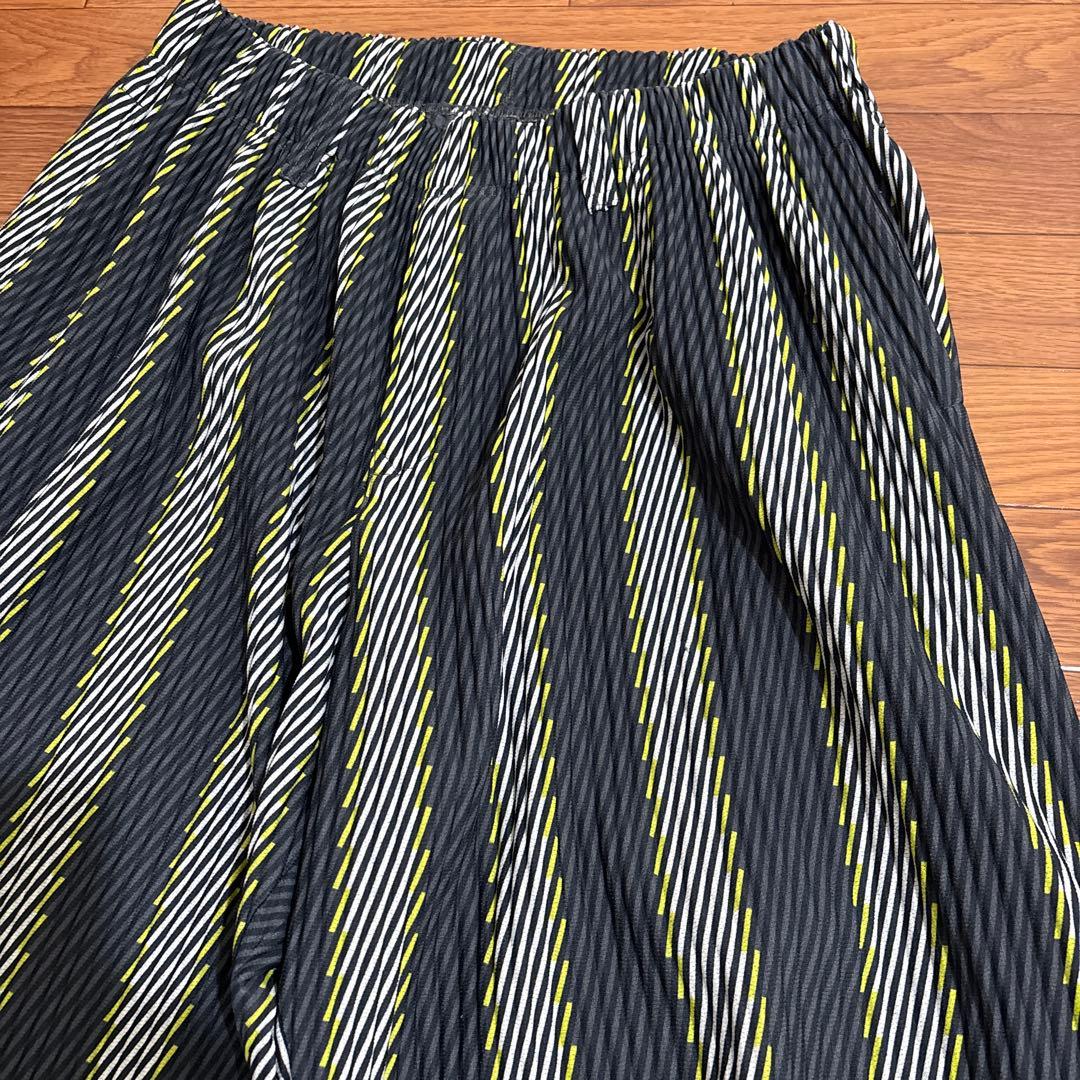 HOMME PLISSÉ ISSEY MIYAKE パンツ美品