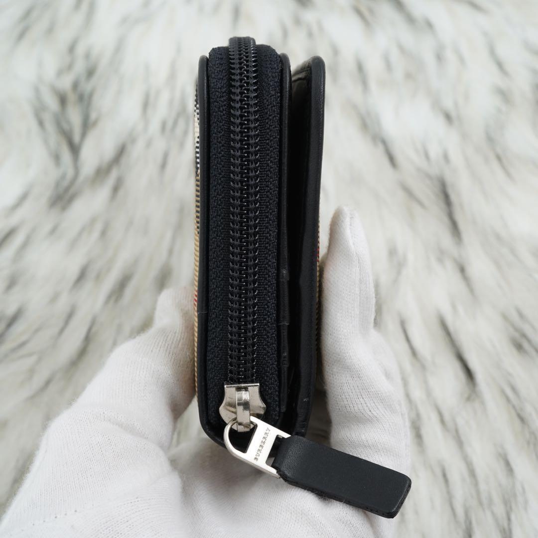 新品未使用品　箱付き　BURBERRY LONDON 二つ折り財布　ノバチェック