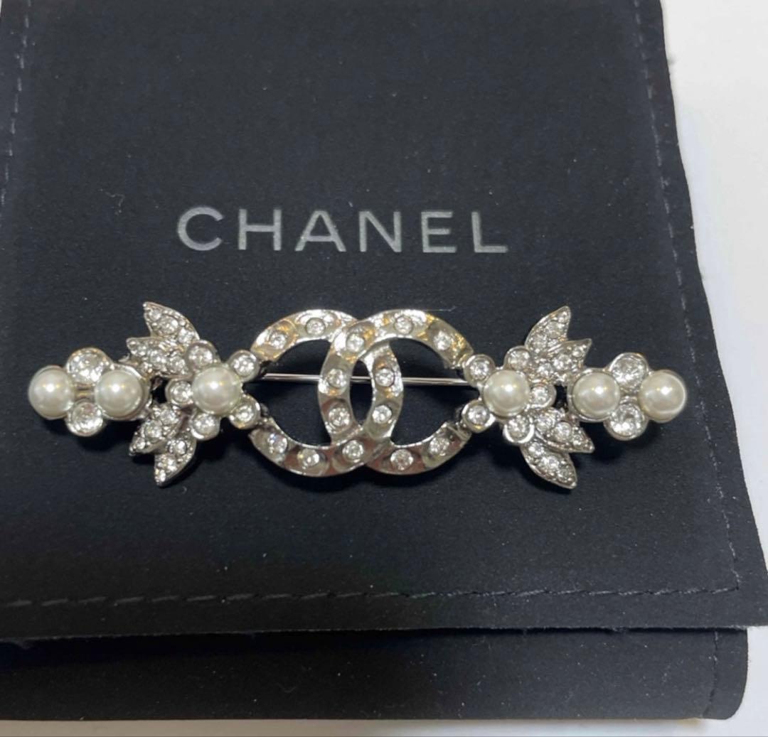 CHANEL シャネル　ダブルCロゴ ブローチ　ココマーク