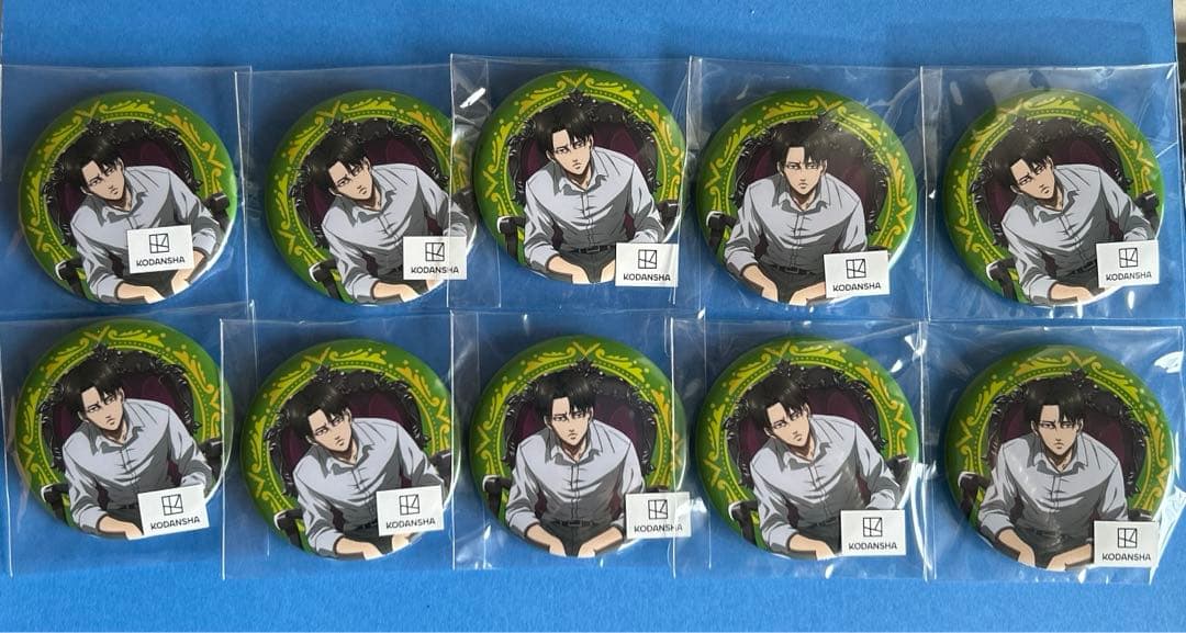 進撃の巨人 キャラウムカフェ リヴァイ兵長　缶バッジ10点