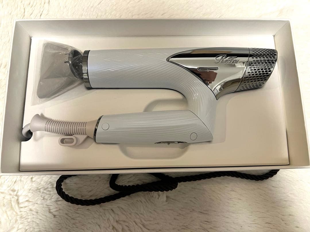 美品　リファ ビューティック ドライヤー スマート