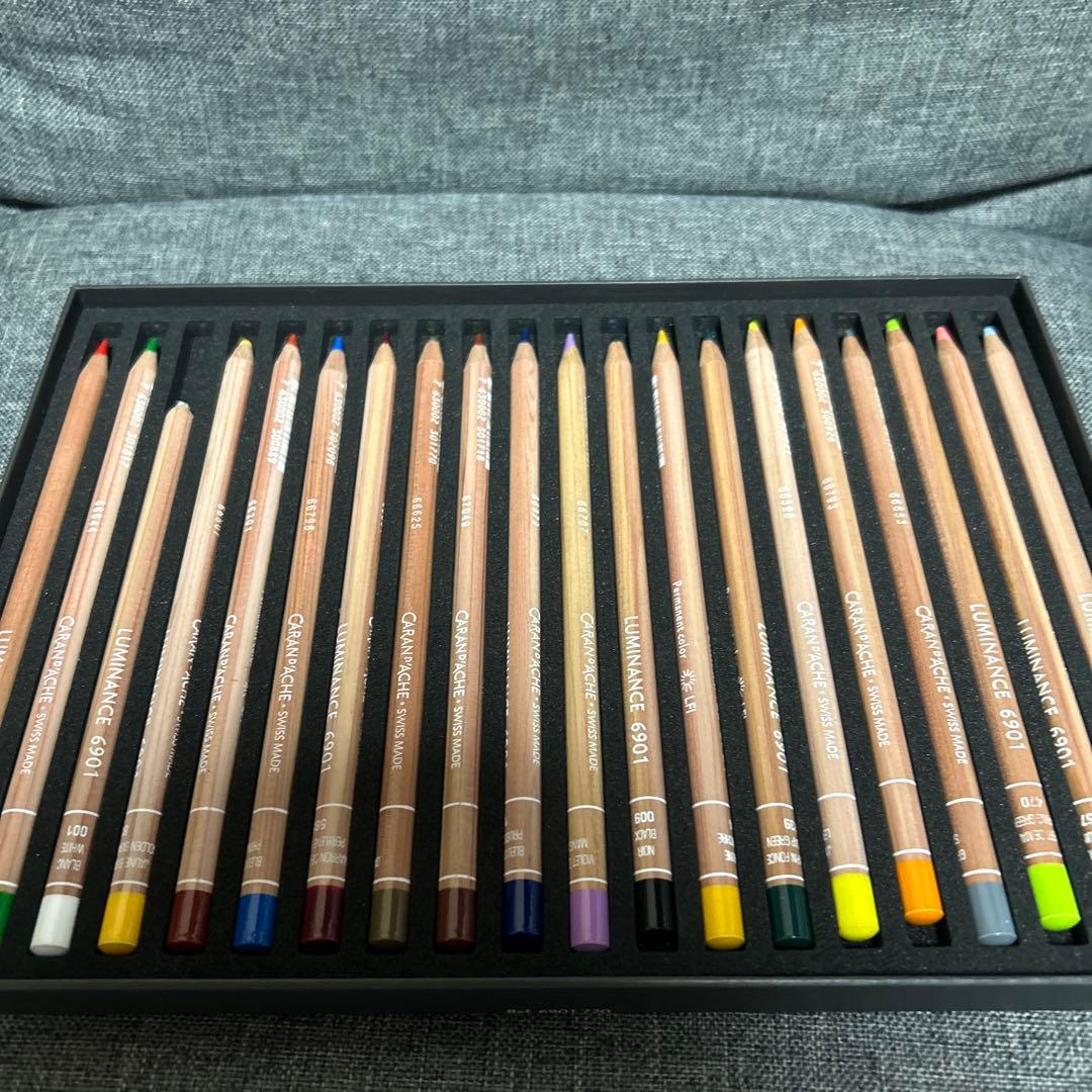 CARAN D'ACHE LUMINANCE 6901 20色セット おまけあり