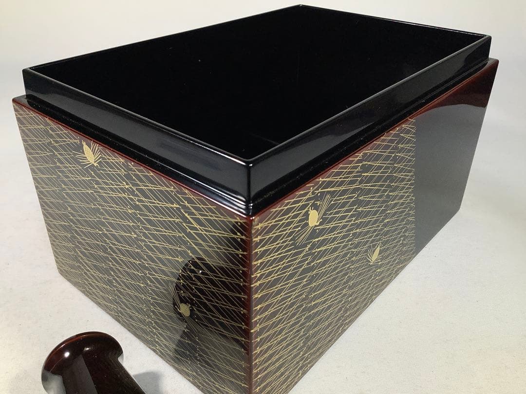 本漆手塗　松笠松葉蒔絵　利休箱　木製溜塗　仁清扇面　手塚桐鳳