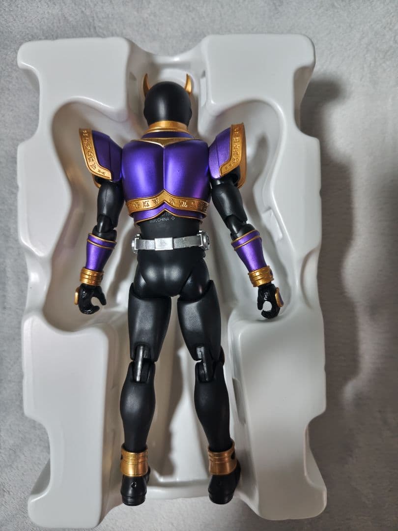 S.H.Figuarts　真骨彫製法　仮面ライダークウガ　ライジングタイタン