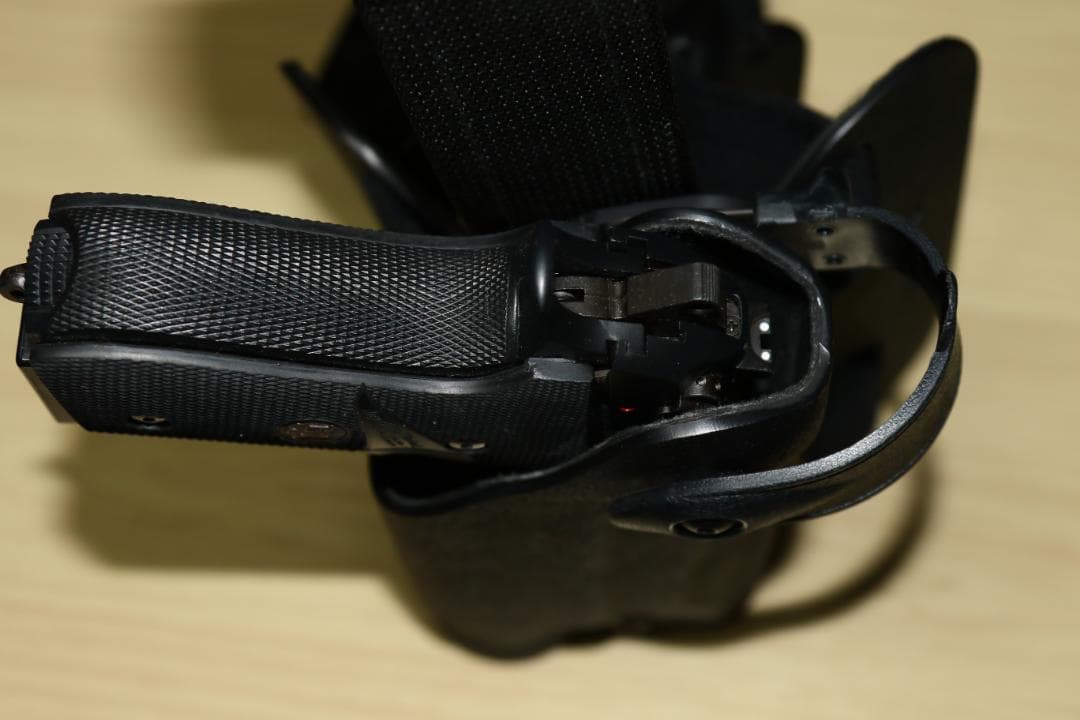 サファリランド 92F M9A1レッグホルスター