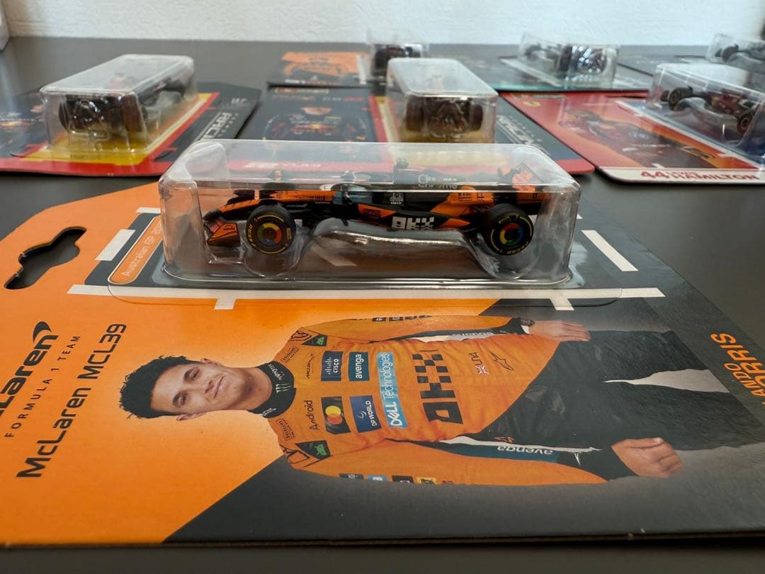 未開封 F1ミニカーセットブラーゴ 1/64