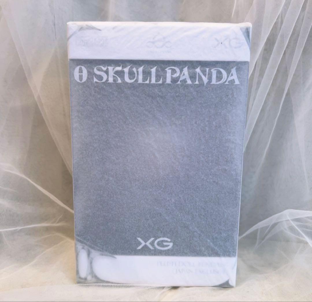 ポップマート スカルパンダ × XG ぬいぐるみペンダント（日本限定)