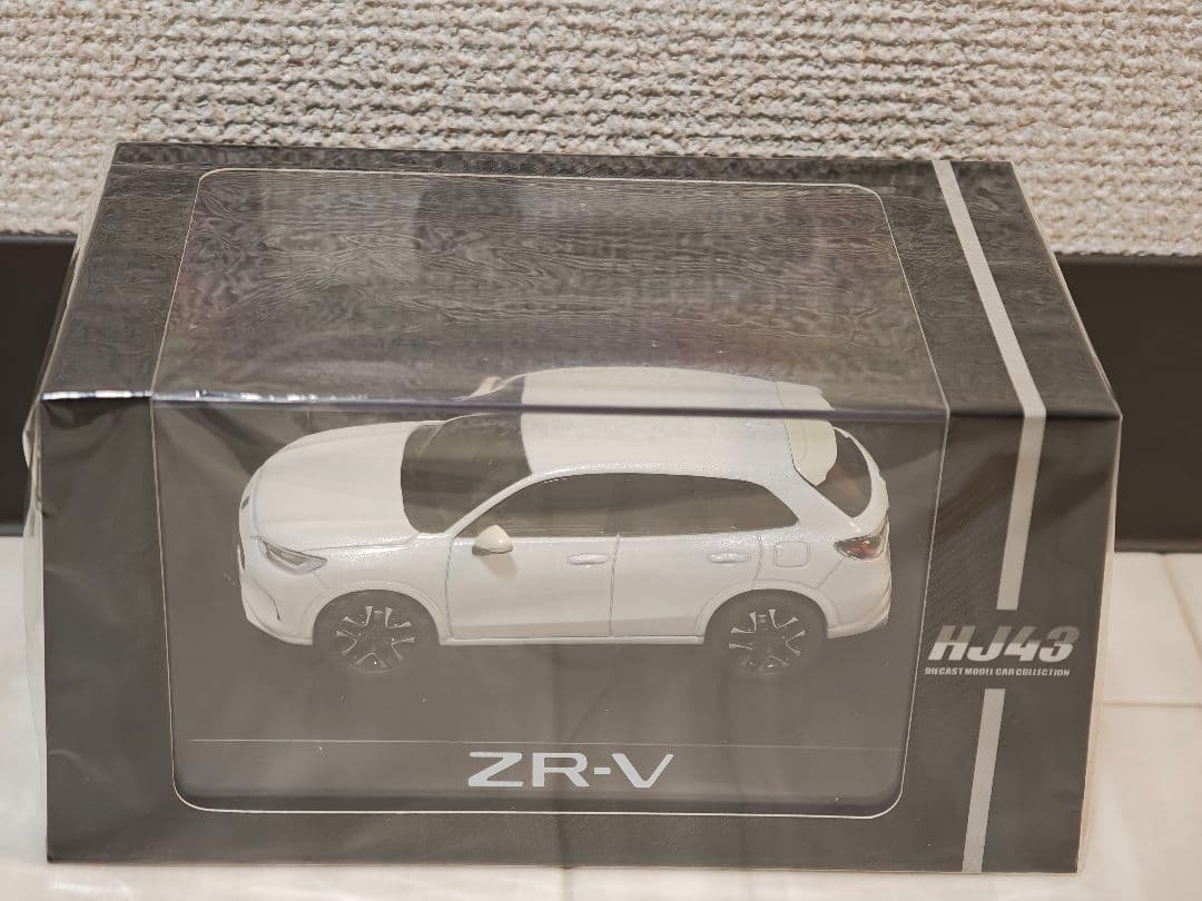 Hobby Japan 1/43 Honda ZR-V ホワイト