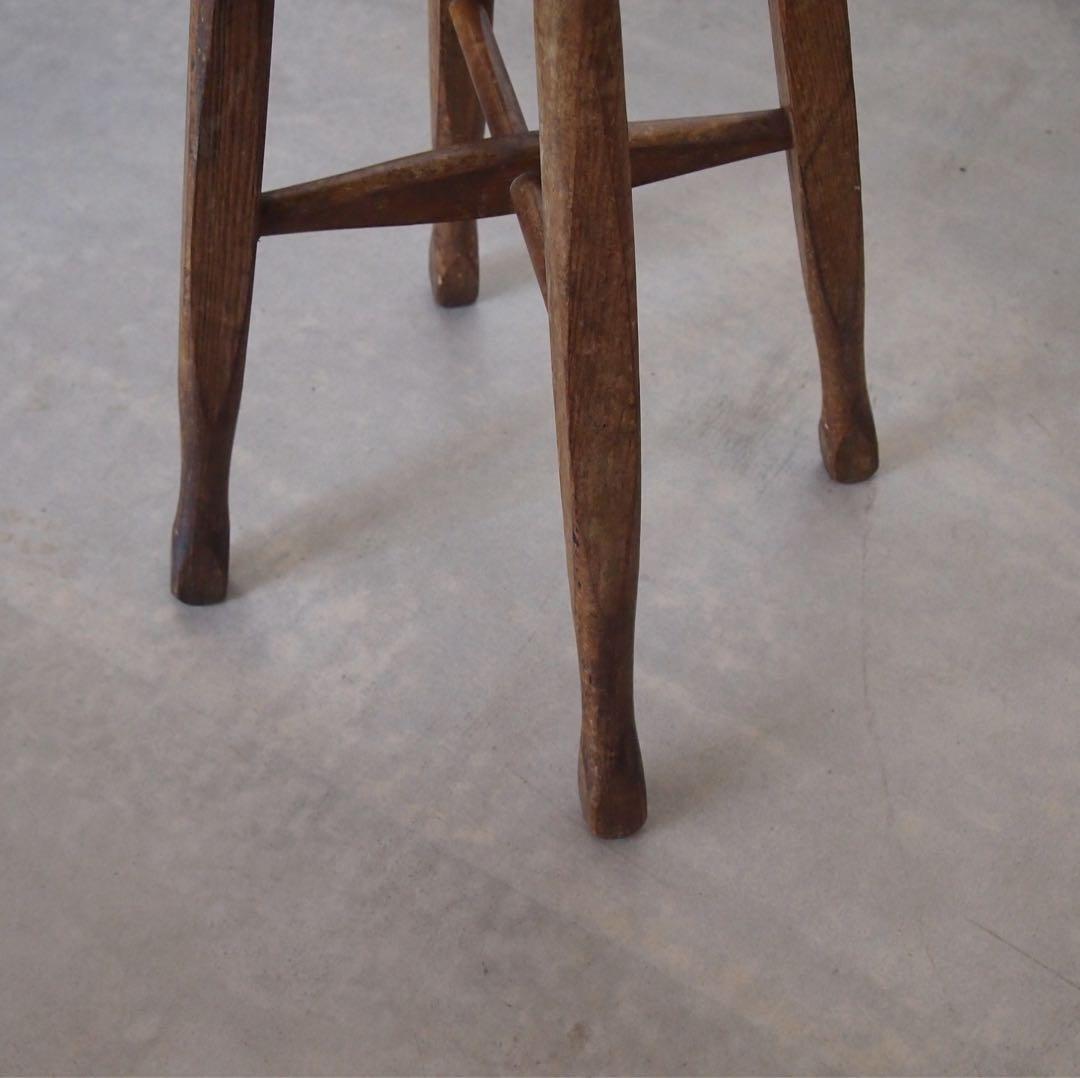 アンティーク 木製の古い丸椅子 スツール コーヒーテーブル