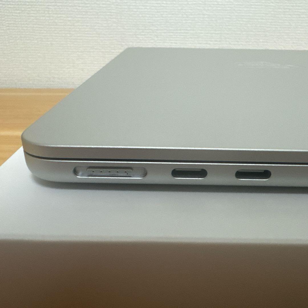Apple MacBook Air M2 8G 256SSD シルバー