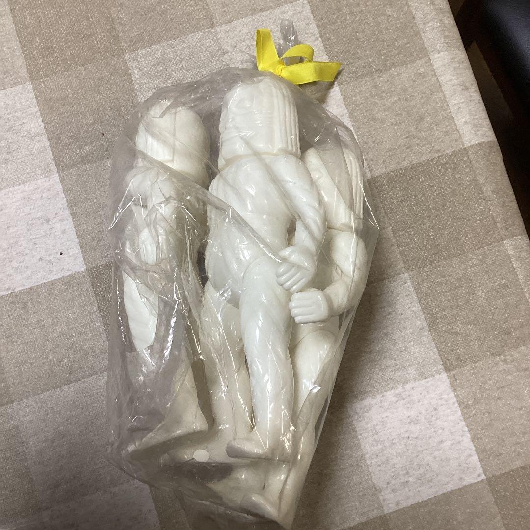 M1号　くじ引き当たり　白ダダ三体セット　非売品