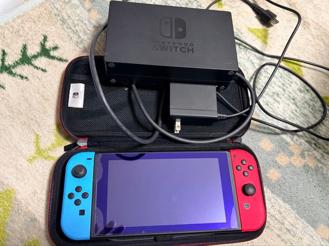 Nintendo Switch 本体 青と赤 Joy-Con ケース付き