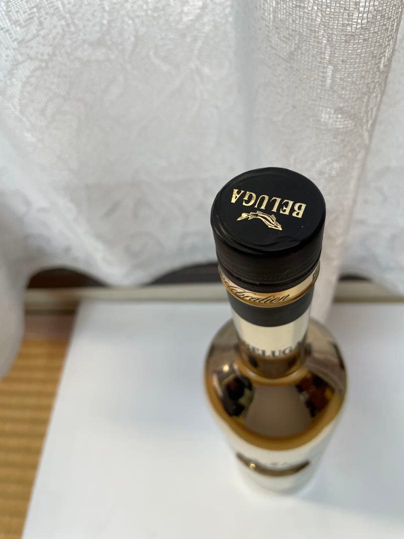 Beluga ウォッカ 0.7L メタリックボトル