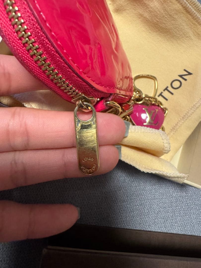 ルイヴィトン ヴェルニ ハート　チャーム付き　ケース　ピンク