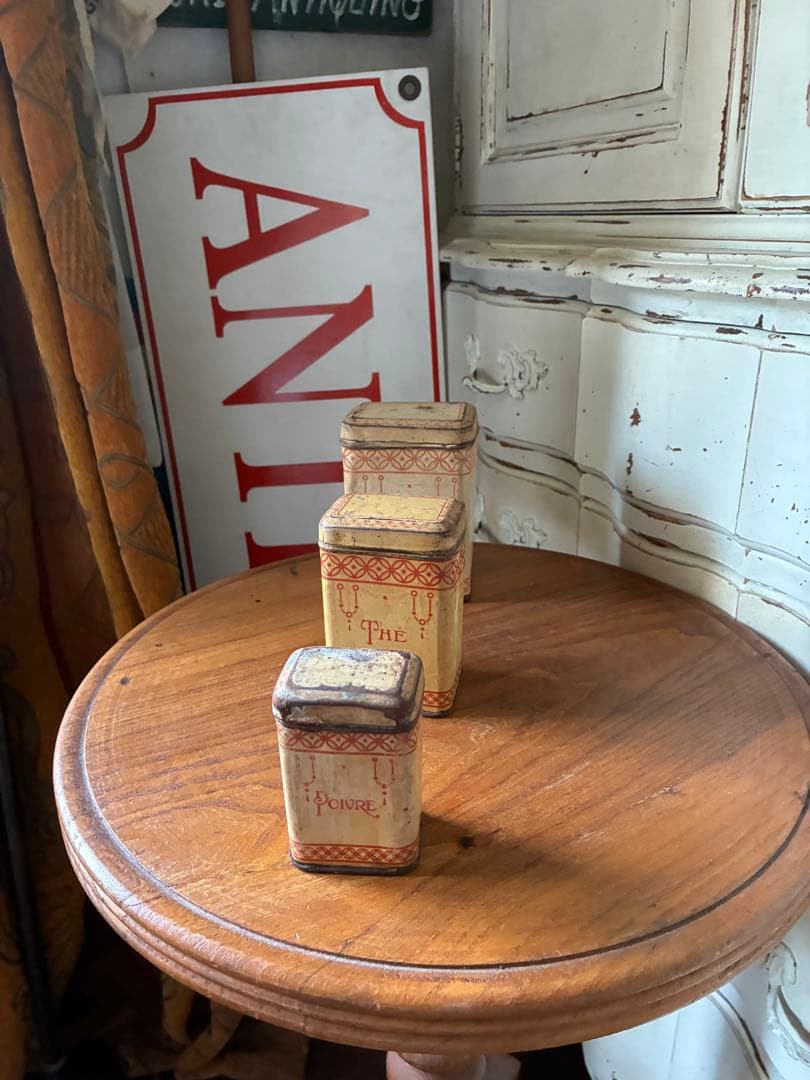 フランス　アンティーク　ティン缶　キャニスター　小物入れ　チェック　赤　100年