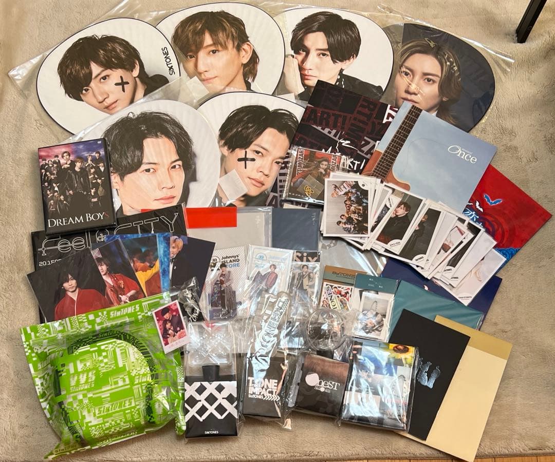 SixTONESグッズ まとめ売り