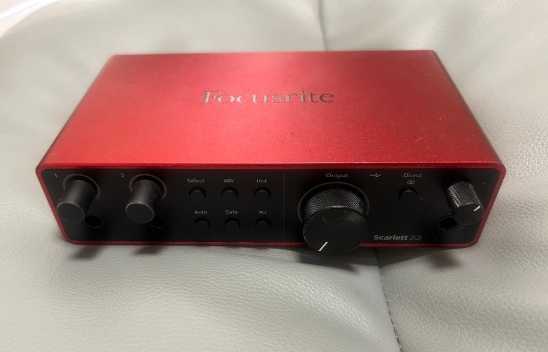 Focusrite Scarlett 2i2 オーディオインターフェース