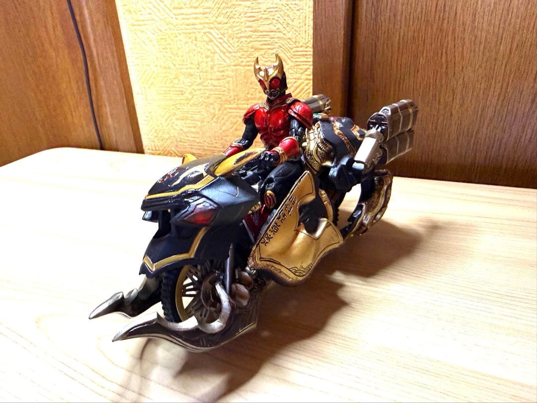 S.I.C.極魂　仮面ライダークウガ＆トライゴウラム　現状品