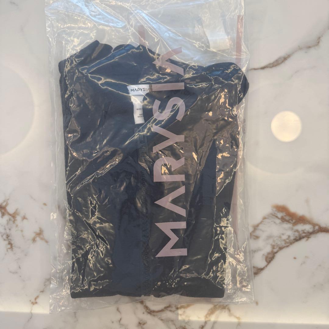 Marysia swim NORTH SEA RASHGUARD ブラック