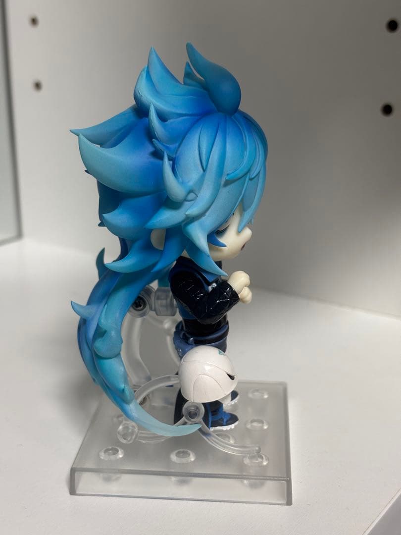 缶バッジ付き　イデア・シュラウド　ツイステ　ねんどろいど　開封済み箱付き