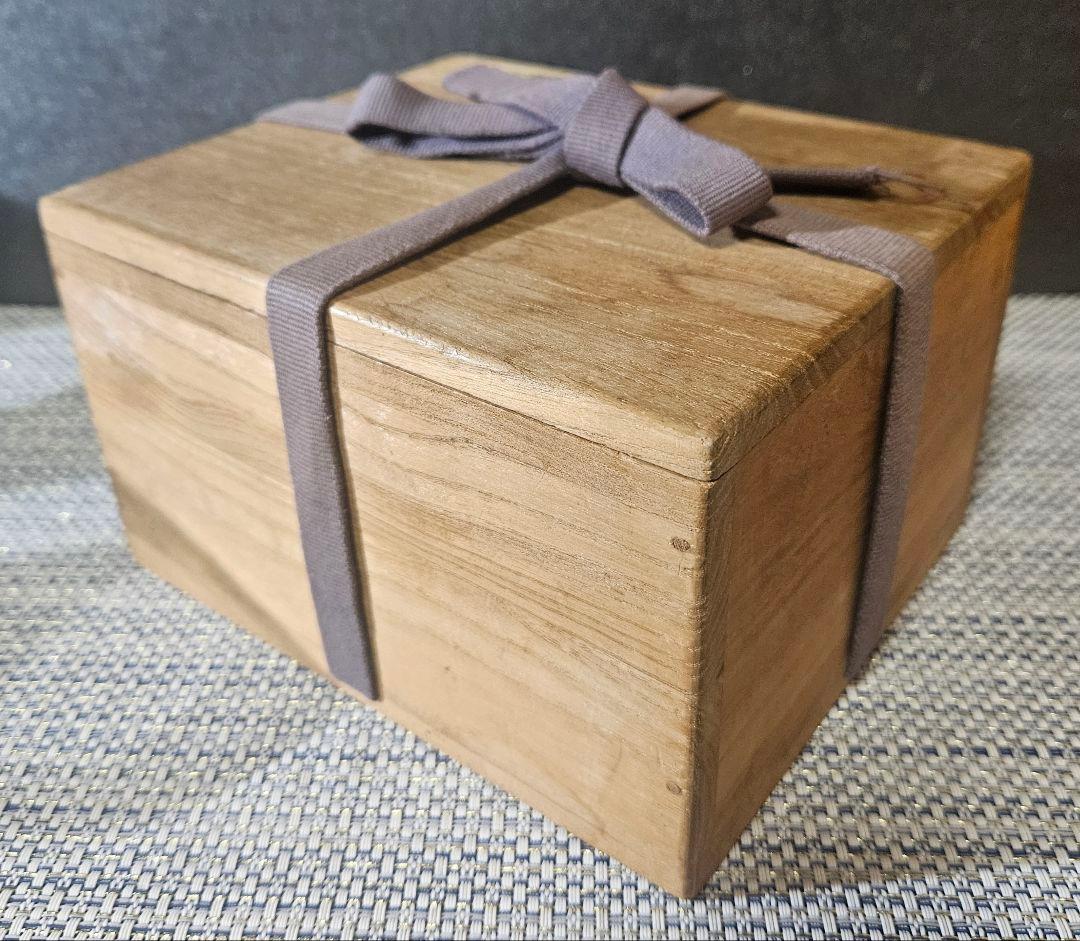 時代古作品❗明治時代頃　古志野　鉄釉　草文様　大振沓茶碗　茶道具　古陶磁器