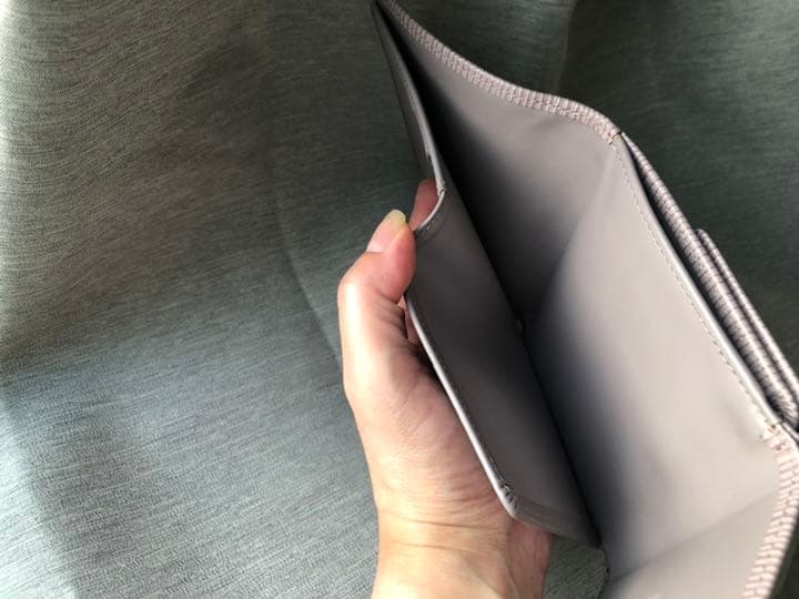 ルイヴィトン エピ 財布　リラ