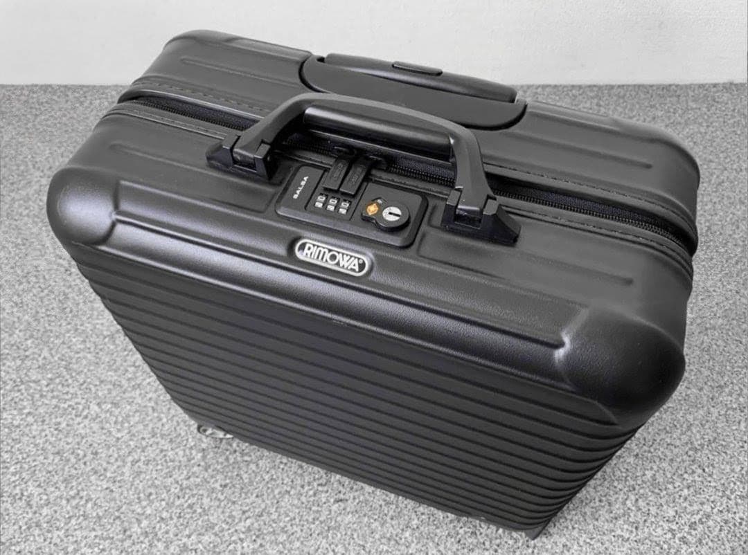 【美品】RIMOWA 四輪　サルサデラックス マットブラック機内持ち込み
