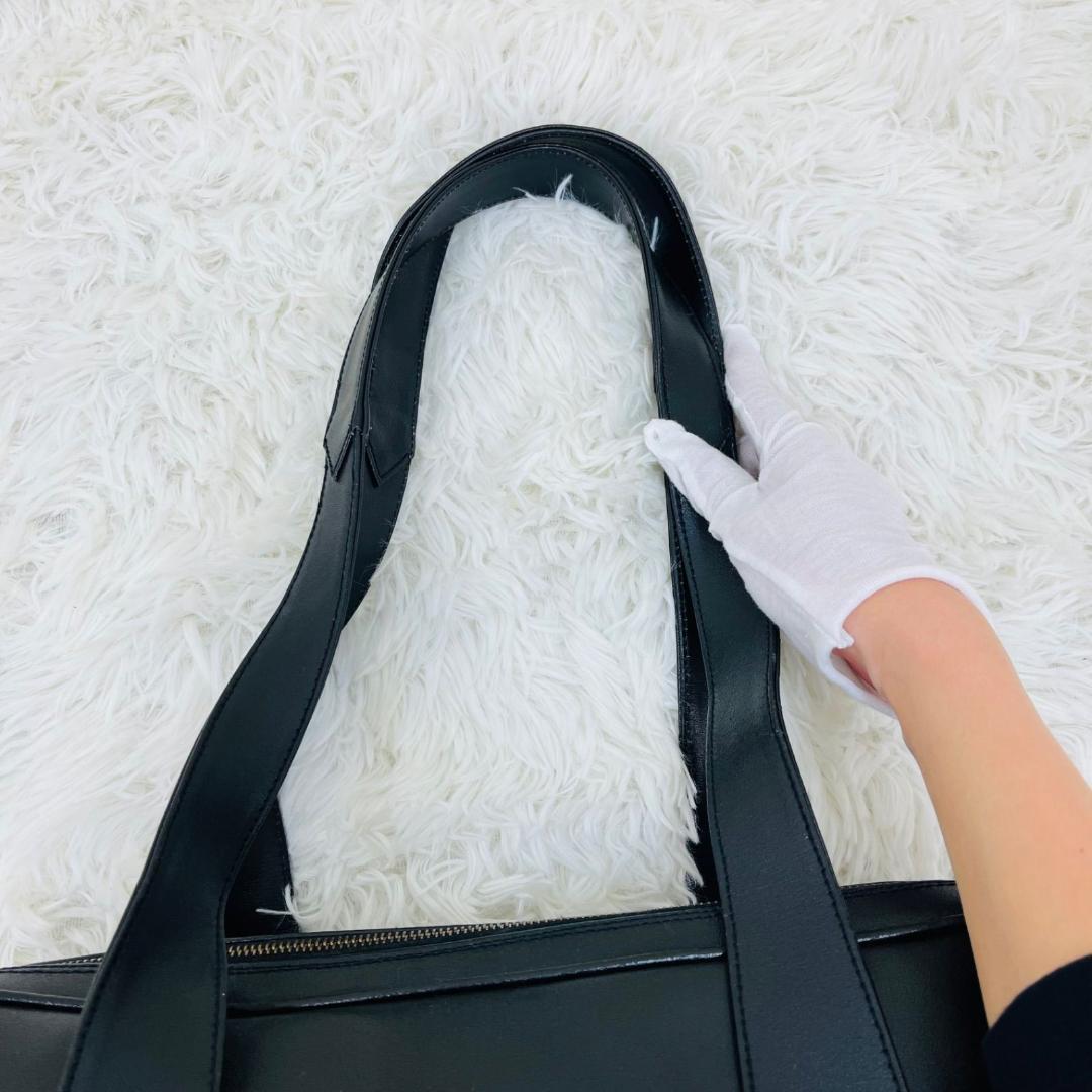 FENDI フェンディ ハンドバッグ 鍵付き 南京錠 レザー 黒 ブラック