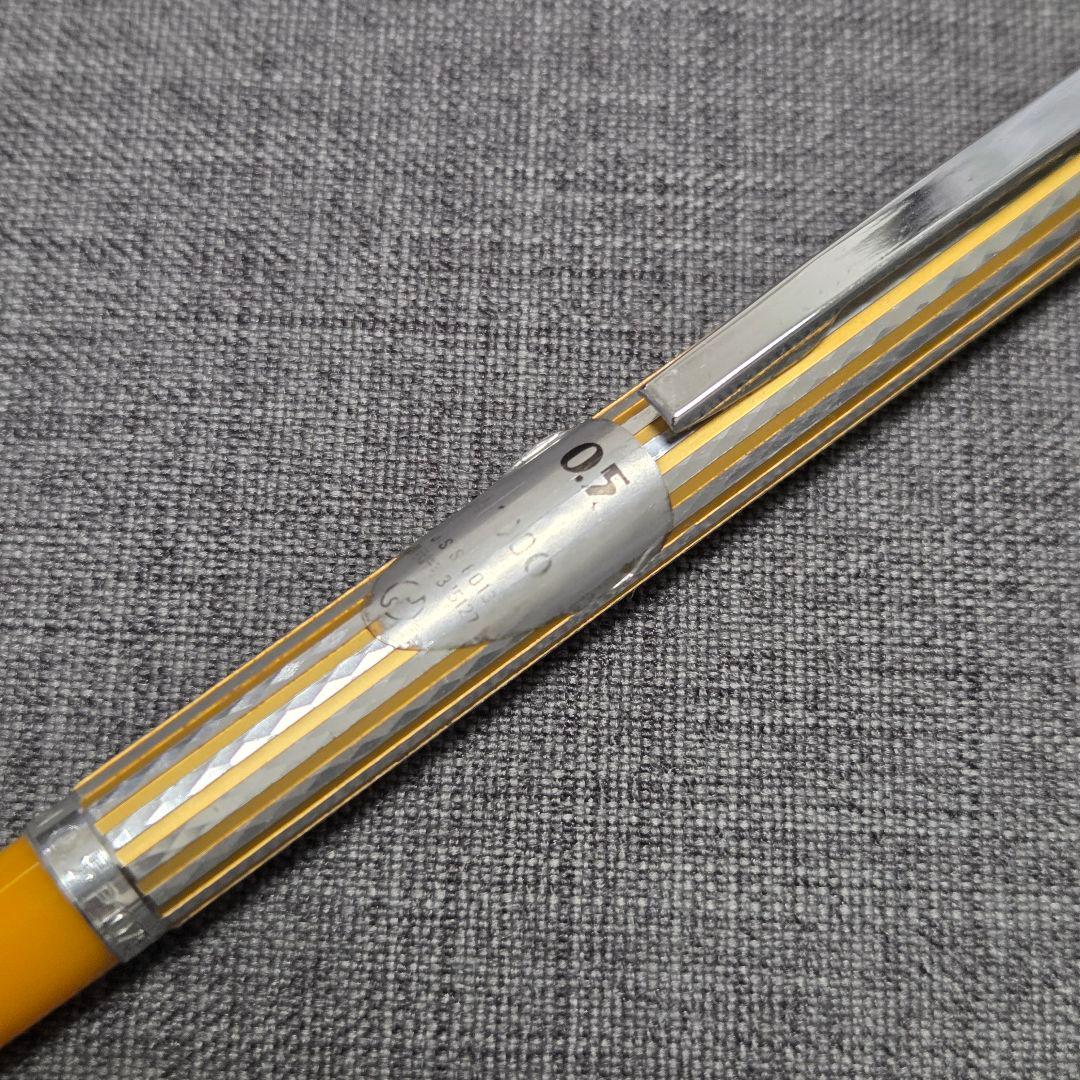 筆記具 Pentel P1075