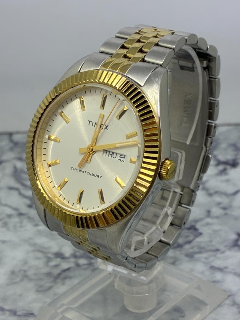 TIMEX　タイメックス　Waterbury　M903　ゴールド　風防傷あり