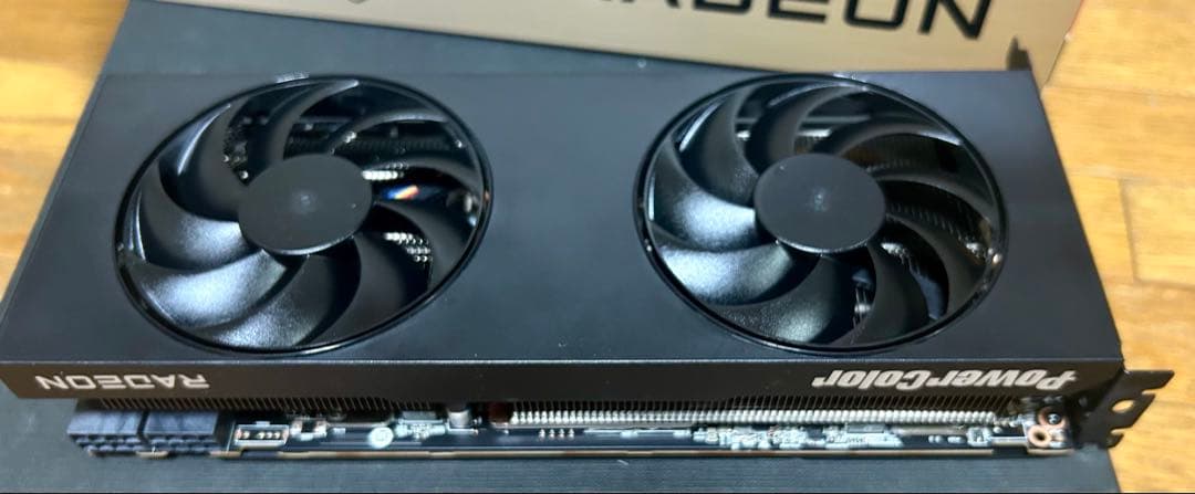 美品Radeon RX 7800 XT 16GB GDDR6