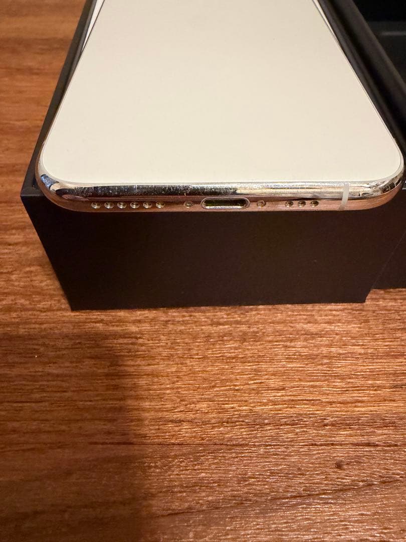 Apple iPhone 11 64gb シルバー simフリー