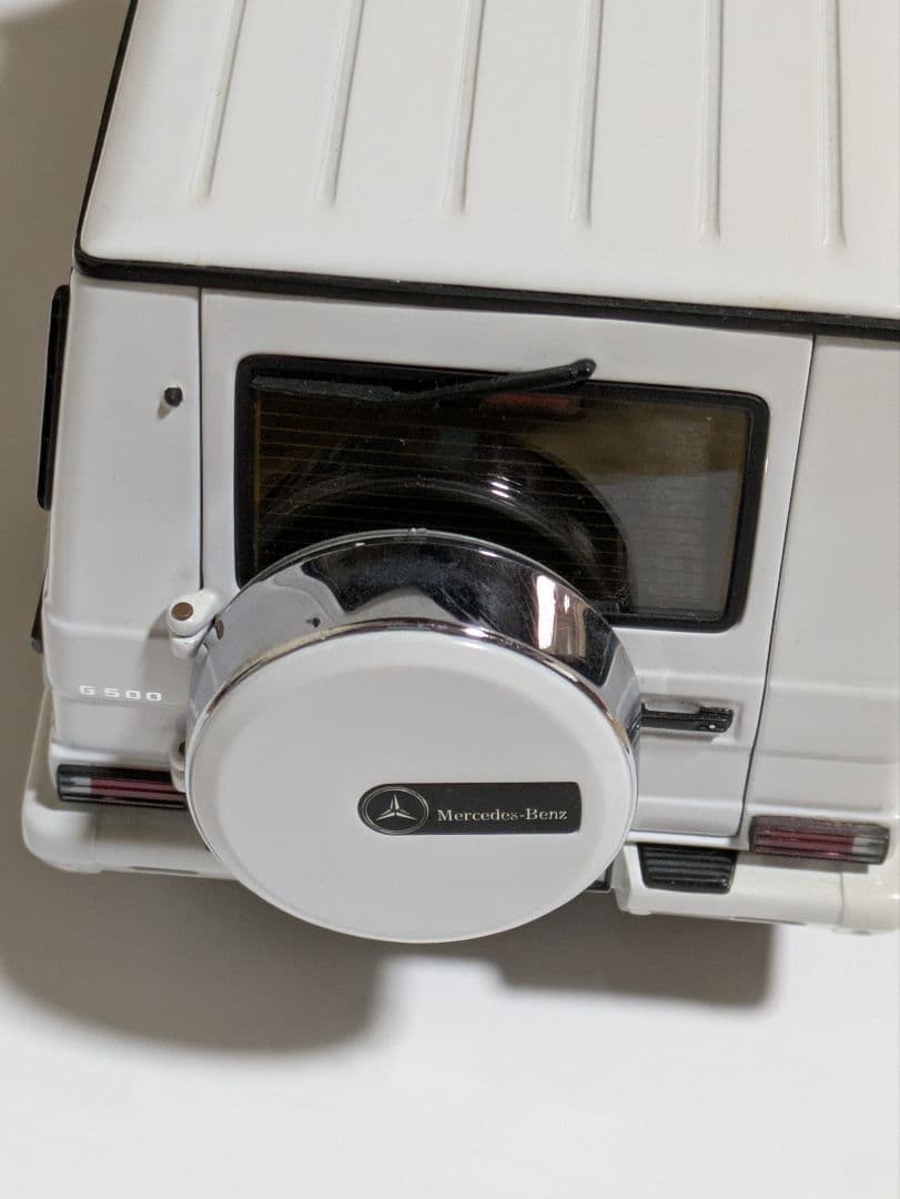 【絶版】AUTOart Mercedes-Benz G-WagonV8 1:18