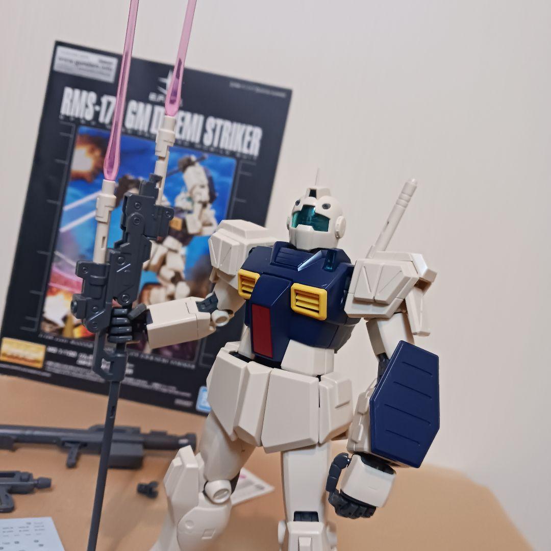 MG 1/100 ジムII セミストライカー ガンプラガンダム の プラモデル