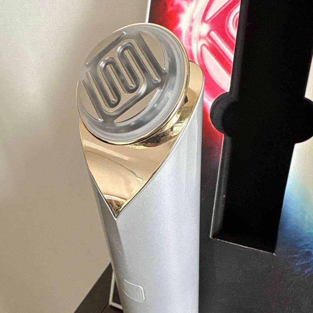 エフェクティム　美顔器 シルバー