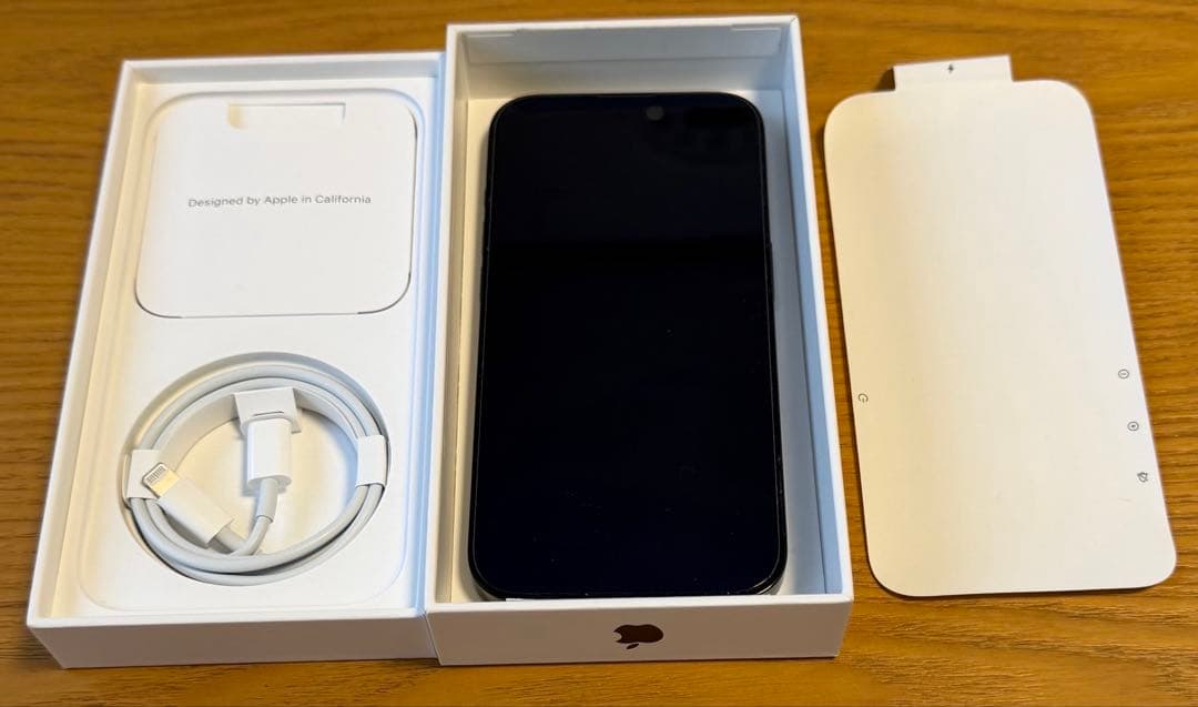 iPhone 14pro アメリカ購入 シャッター音なし　箱・充電ケーブル付き