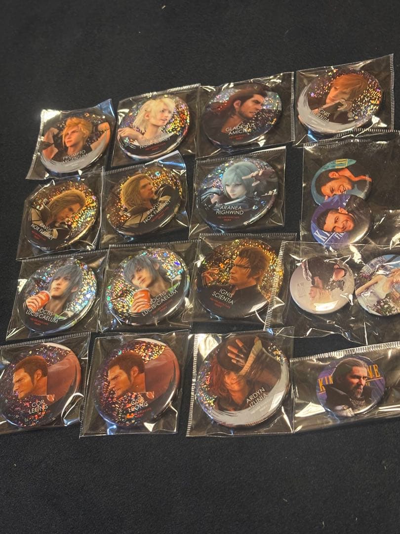 FF15 スクエニカフェ ホログラム缶バッジ　まとめ売り