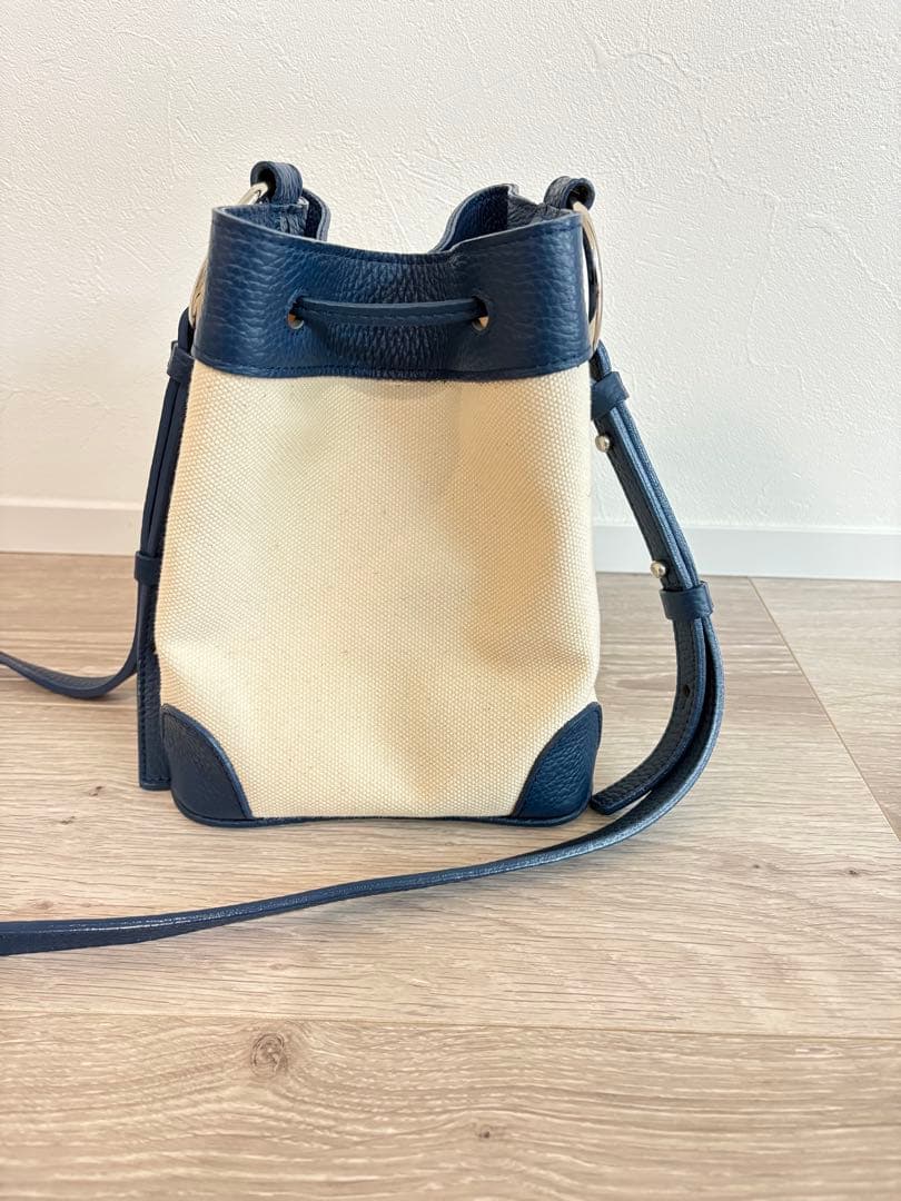 美品！Ayakoバッグ　gypsohila ジプソフィア 巾着型　ストラップつき