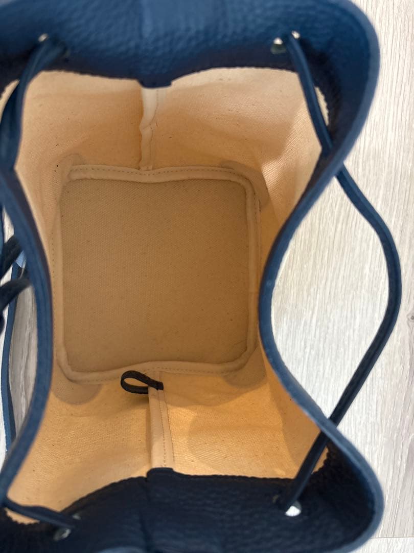 美品！Ayakoバッグ　gypsohila ジプソフィア 巾着型　ストラップつき