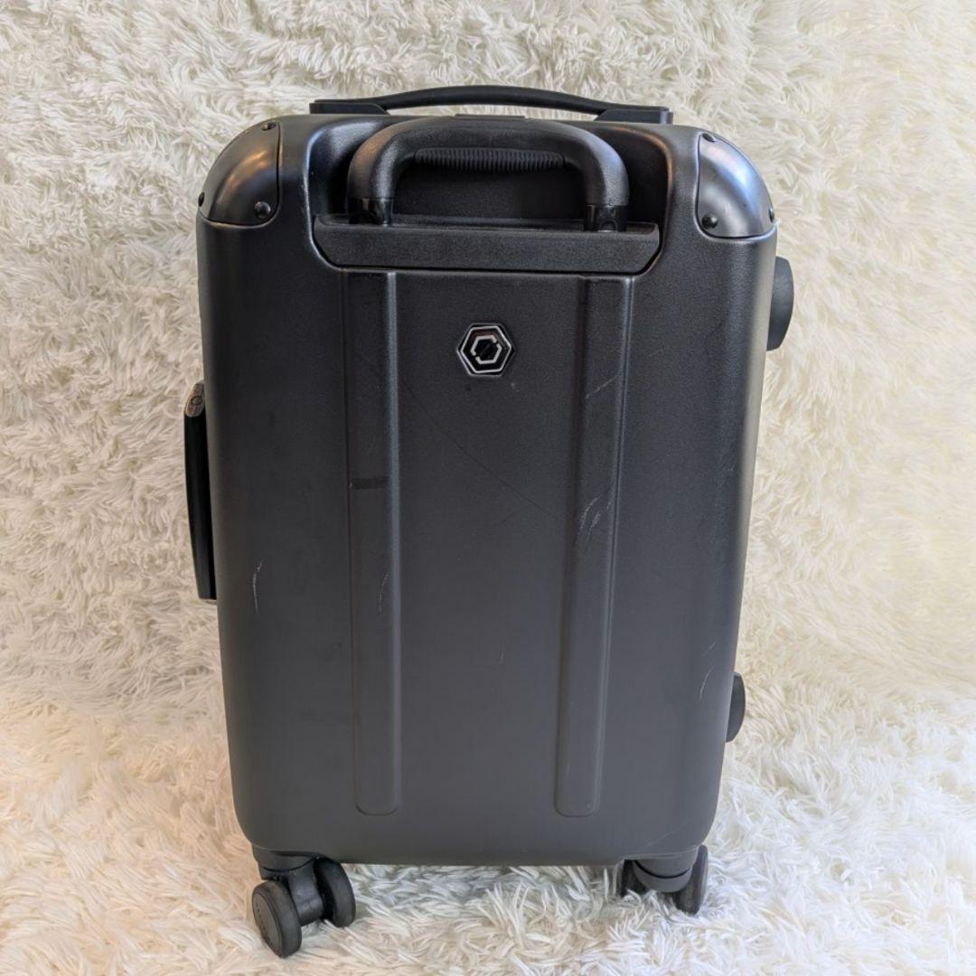 沖なはです！SOLGAARD キャリーケース USBポート付き 吊り下げ