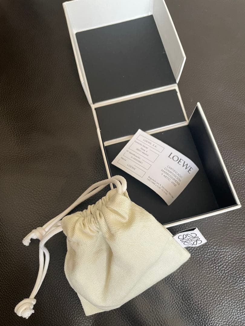 【確実正規品】LOEWE ブローチ　アナグラム