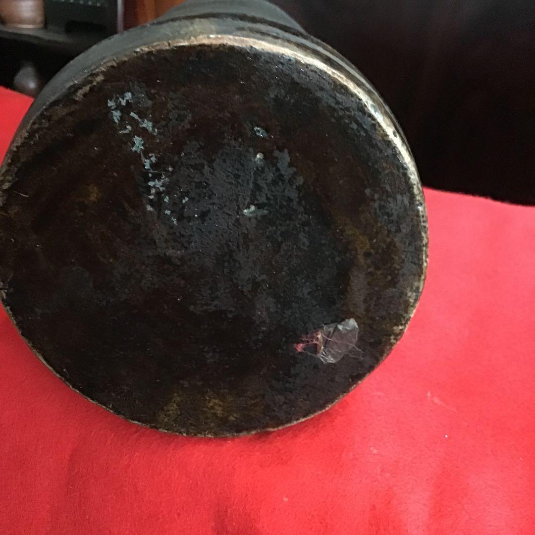 古備前の筒形花生けです。只今年末売り切り祭です❣️