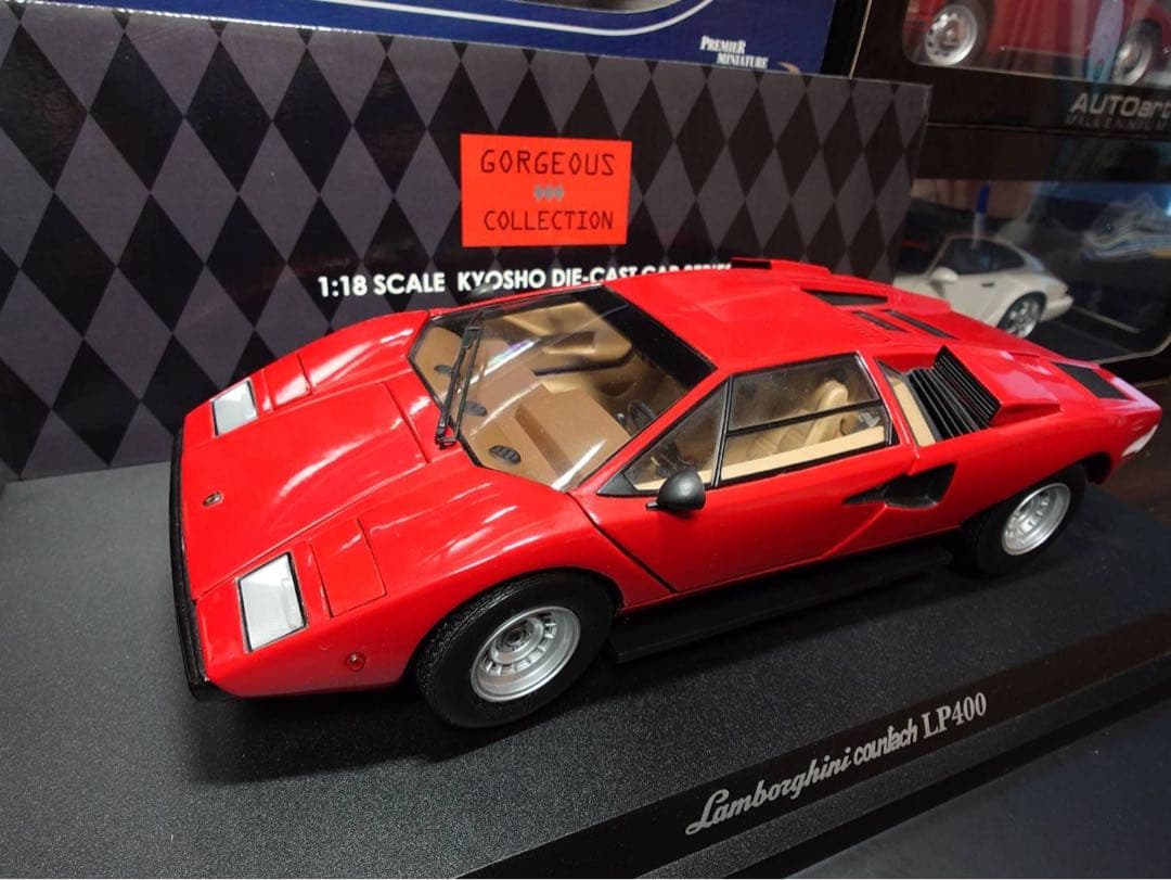 Kyosho 1:18 Lamborghini Countach LP400 赤