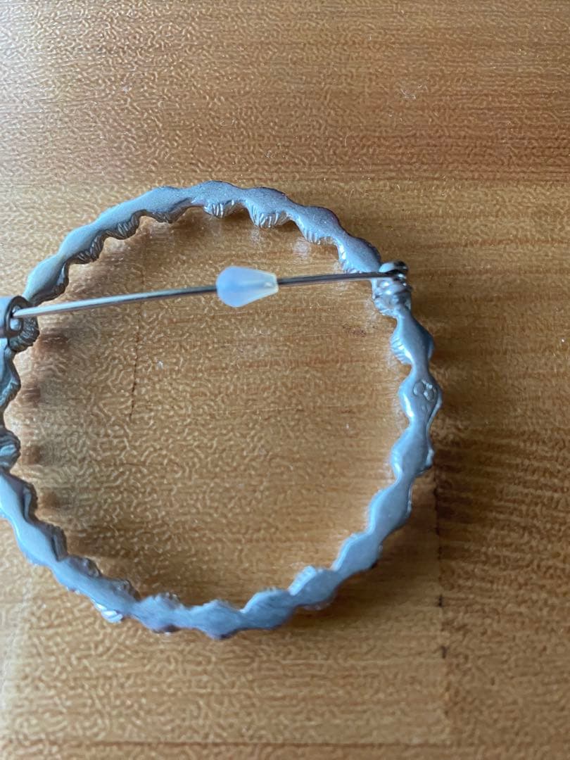 ミナペルホネン サークル　ブローチ