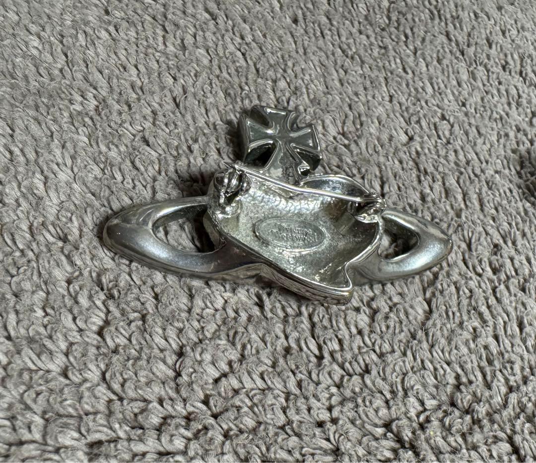 ヴィヴィアンウエストウッド ハート型オーブブローチ