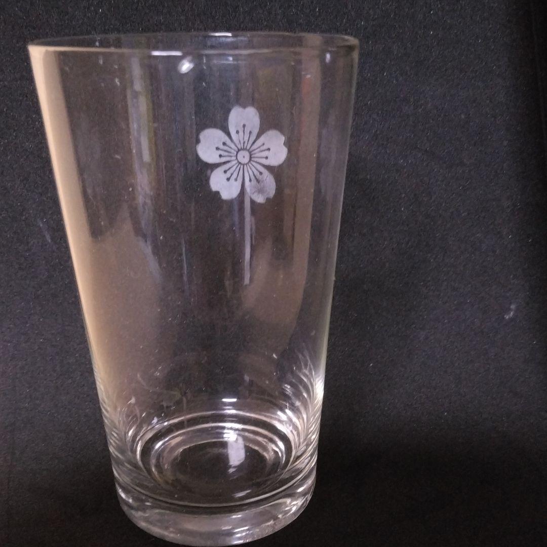 ★戦前のサクラビール瓶とサクラ花の入ったコップ