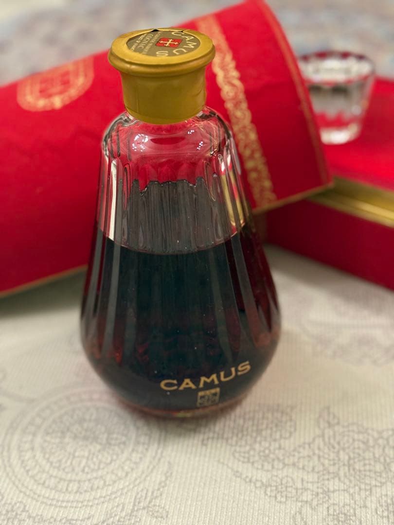 【未開封】CAMUS コニャック 古酒　レッドボックス　コレクション品